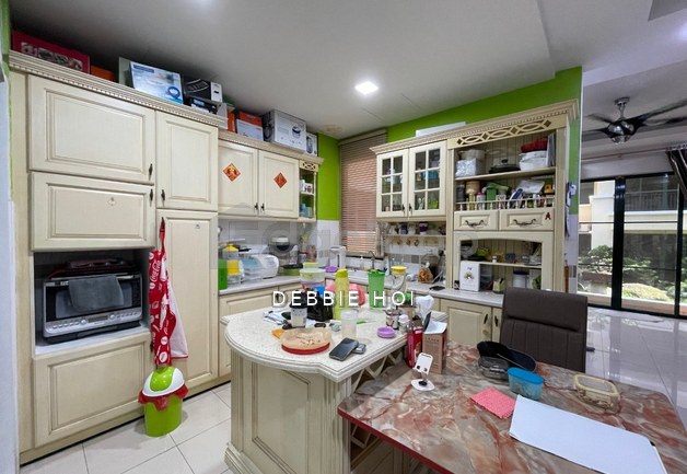 Desa ParkCity (Nadia Parkhomes)