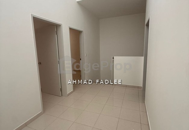 M Senyumia Salak Tinggi Sepang, 2 Storey Terrace For Rent, Good Condition, Selangor, Sepang