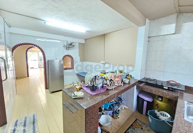 Facing Open Double Storey Terrace Jalan Bakti Seksyen 25 Shah Alam Selangor, Selangor, Shah Alam
