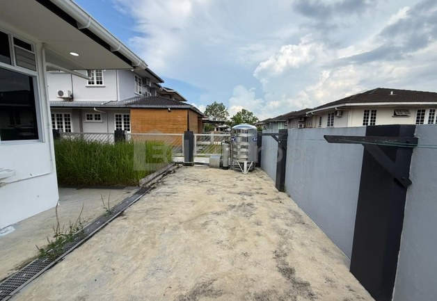 Green Heights Double Storey Semi Detached House For Sale, Sarawak, Kuching