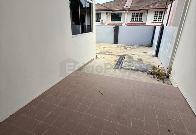 Green Heights Double Storey Semi Detached House For Sale, Sarawak, Kuching