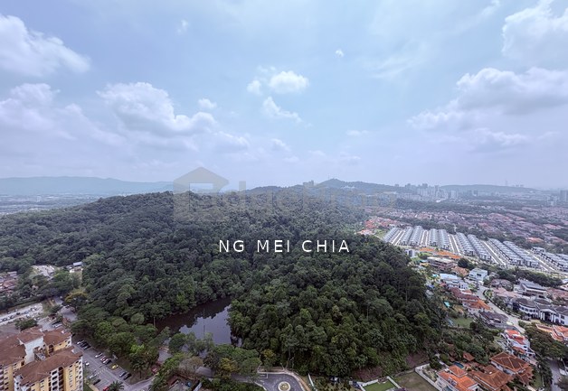 Newly completed, lush greenery of forest reserve, iconic landmark at Kota Damansara, Selangor, Kota Damansara
