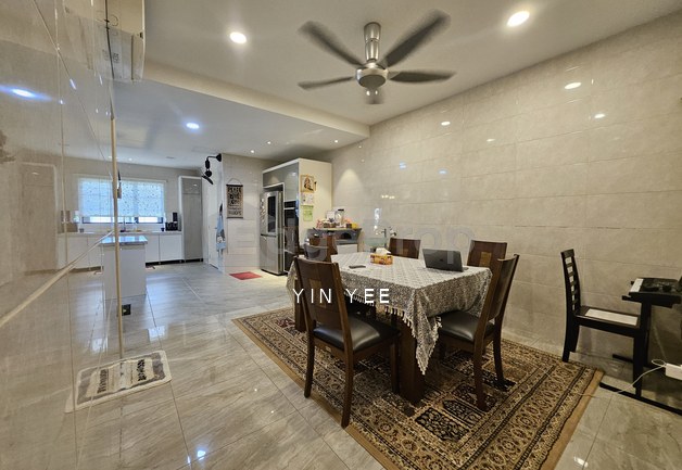 Extended Renovated Good Condition Unit Bandar Kinrara 6B, Selangor, Bandar Kinrara Puchong