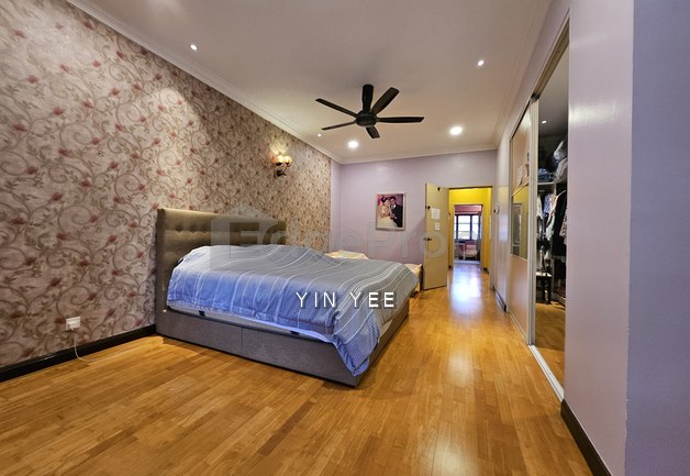 Extended Renovated Good Condition Unit Bandar Kinrara 6B, Selangor, Bandar Kinrara Puchong