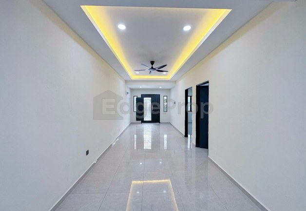 Single Storey Terrace @ Jalan Landak Tunggal Taman Abad, Johor, Johor Bahru