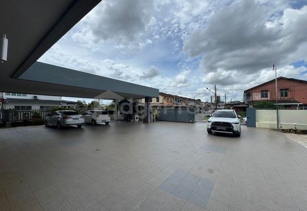 Sky Garden, Stapok 2 1/2 Storey Bungalow FOR RENT / FOR SALE , Sarawak, Kuching