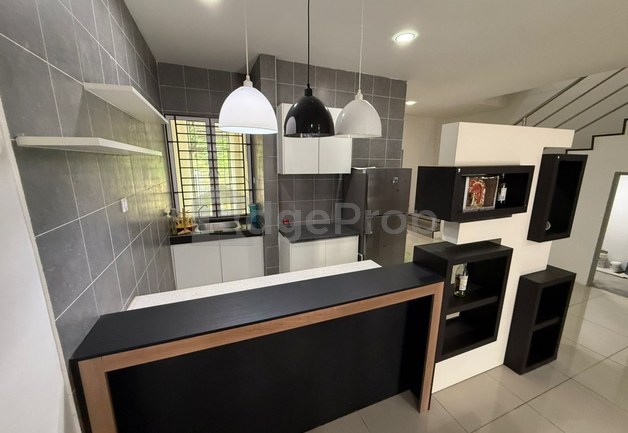 Villas Hills Jalan Stephen Yong Double Storey Terrace (Intermediate) For Sale , Sarawak, Kuching