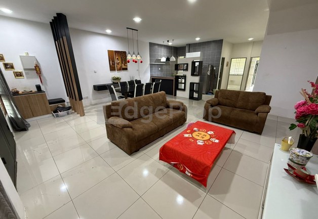 Villas Hills Jalan Stephen Yong Double Storey Terrace (Intermediate) For Sale , Sarawak, Kuching