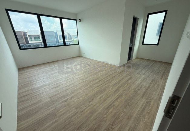 Pine Square Luxury Gated & Guarded Semi D For Sale, Sarawak, Kuching