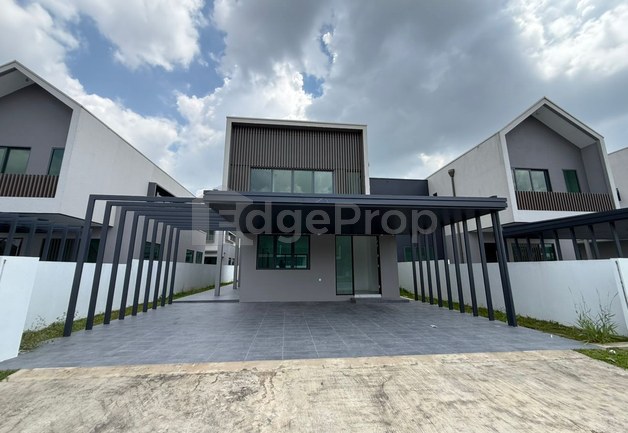 Pine Square Luxury Gated & Guarded Semi D For Sale, Sarawak, Kuching