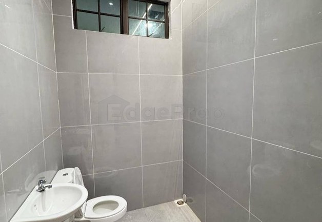 Taman Dato Chellam @ Ulu Tiram, Double Storey Terrace For Sale Renovated, Full Loan Unit, Johor, Ulu Tiram