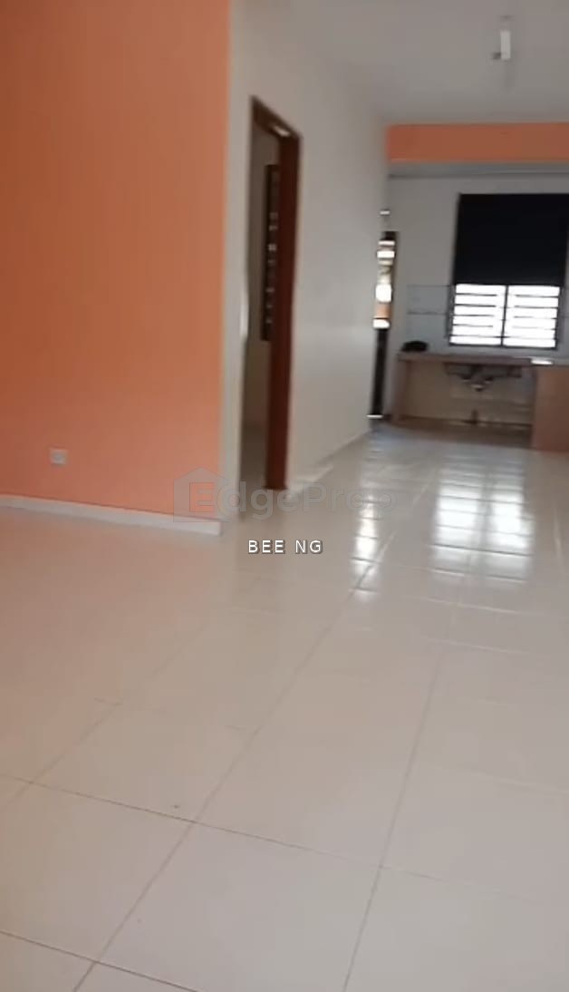 Bandar Putra Kulai Jalan Cemara / near IOI / 2 storey terrace medium cost / full loan / lower market price , Johor, Kulai