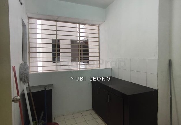 Partial furnished Selayang point for rent many unit on hand, Selangor, Selayang