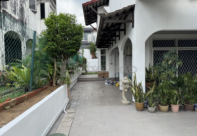 Luxurious double-storey freehold semi-D at Jalan 6 Ampang Jaya Ampang Selangor, Selangor, Ampang