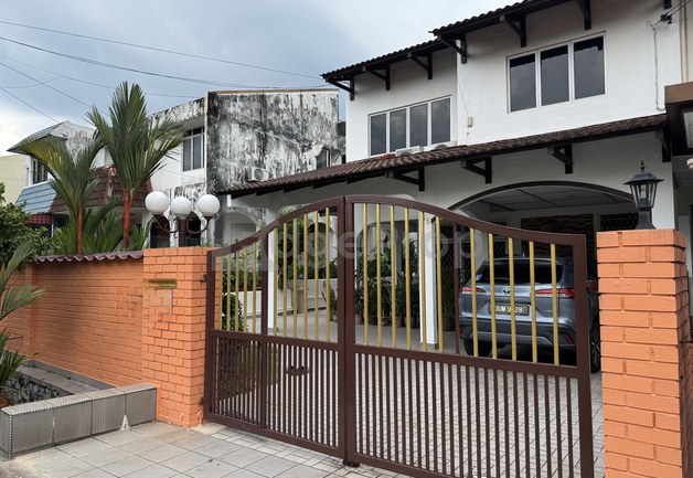 Luxurious double-storey freehold semi-D at Jalan 6 Ampang Jaya Ampang Selangor, Selangor, Ampang