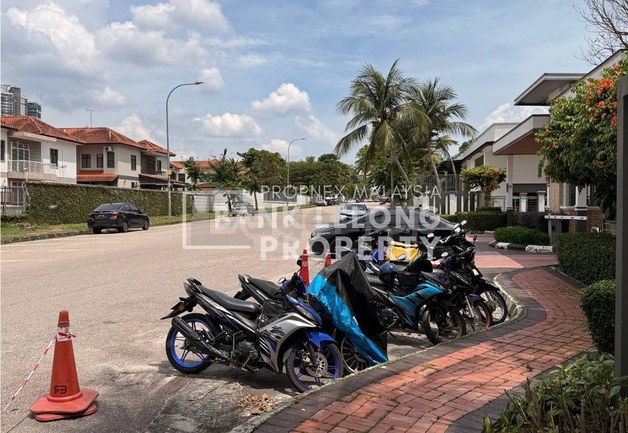 Molek Pine 2 @ Taman Molek, For Auction, T2-12-01 , Johor, Johor Bahru