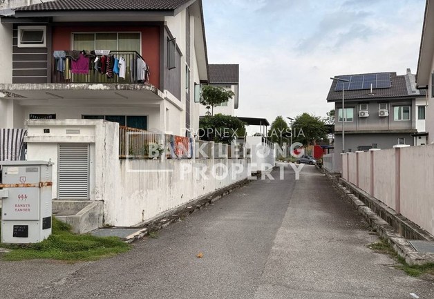 Taman Nusa Damai @ Pasir Gudang, For Auction, Double Storey Terrace Endlot with Land , Johor, Pasir Gudang