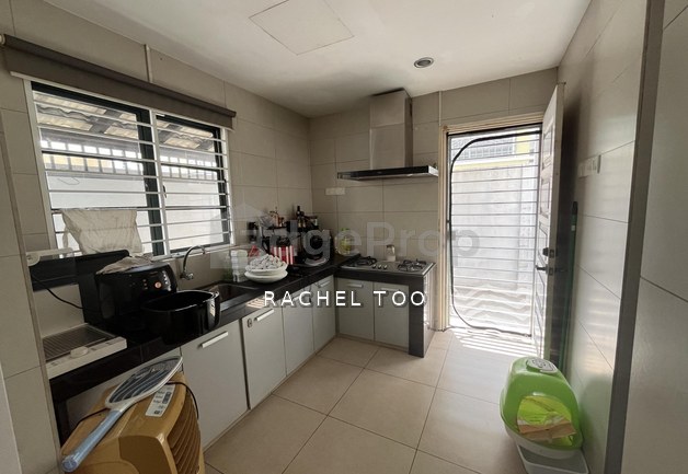 USJ 11, Subang Jaya 2-storey endlot kitchen extended and renovated house for sale, Selangor, Subang Jaya