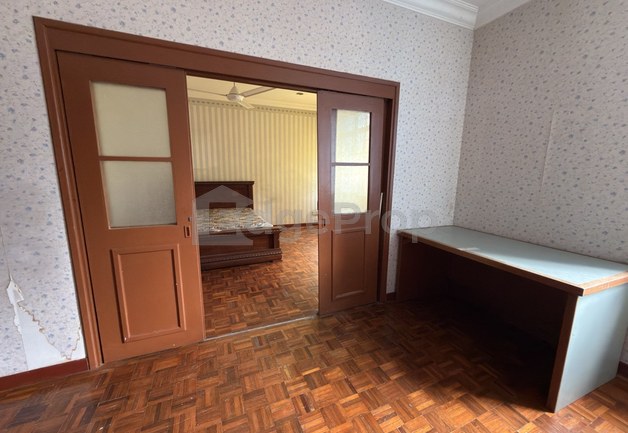 Link House for Sale in USJ 3 - Subang Jaya, Selangor, Subang Jaya