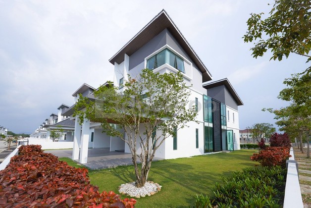 Orchard Villa
