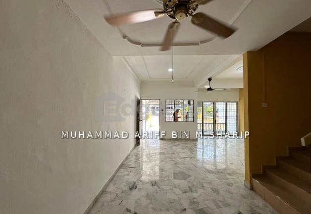 Taman Kluang Barat Tarrace House, Johor, Kluang