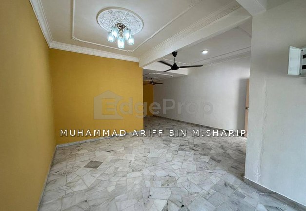 Taman Kluang Barat Tarrace House, Johor, Kluang