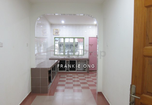 Super Cheap Double Storey Good Condition House , Kuala Lumpur, Cheras