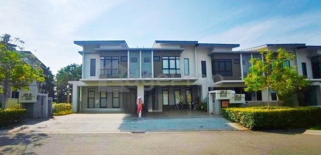 Maple Residence, Cyber 9