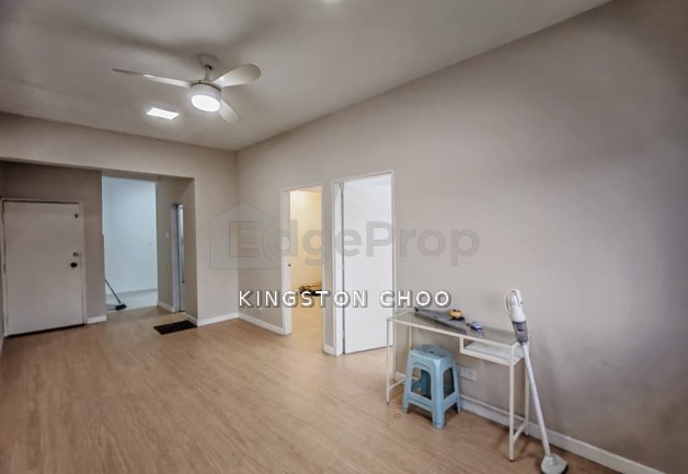 Taman Lembah Maju, Shop Apartment, Fully Renovated , First Floor Unit, Selangor, Pandan Indah