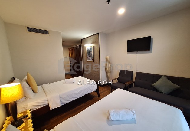 Renovated, High Floor, Good Condition, Nice Pool & TRX View, Kuala Lumpur, Pudu