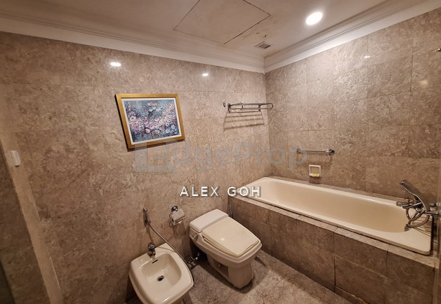 Renovated, High Floor, Good Condition, Nice Pool & TRX View, Kuala Lumpur, Pudu