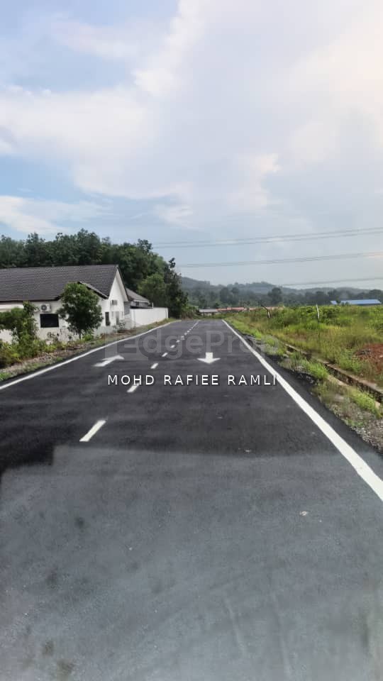 Lot Banglo Jenderam Hulu Geran Individu Binaan Untuk Dijual , Selangor, Dengkil