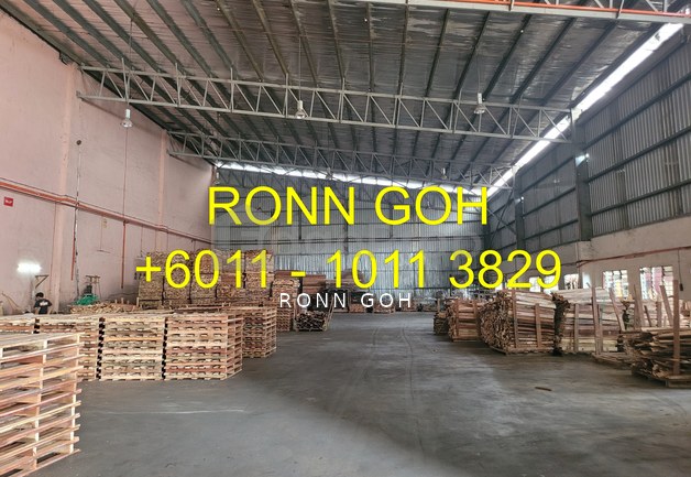 * RAWANG TOWN : 2 ACRES FREEHOLD 50,000 SQFT FACTORY ( FOR SALE ) /  万桡镇 : 2 英亩 永久地契 大厂50,000 平方尺 ( 出售 ) , Selangor, Rawang