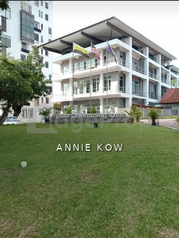 Double storey Bangalow house in Taman Golf for sale , Perak, Ipoh