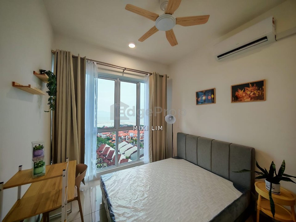  ROOM FOR RENT FULLY FURNISHED SEAVIEW FEMALE ONLY @ BAYAN LEPAS (NEAR QUEENSBAY) PENANG, Penang, Bayan Lepas