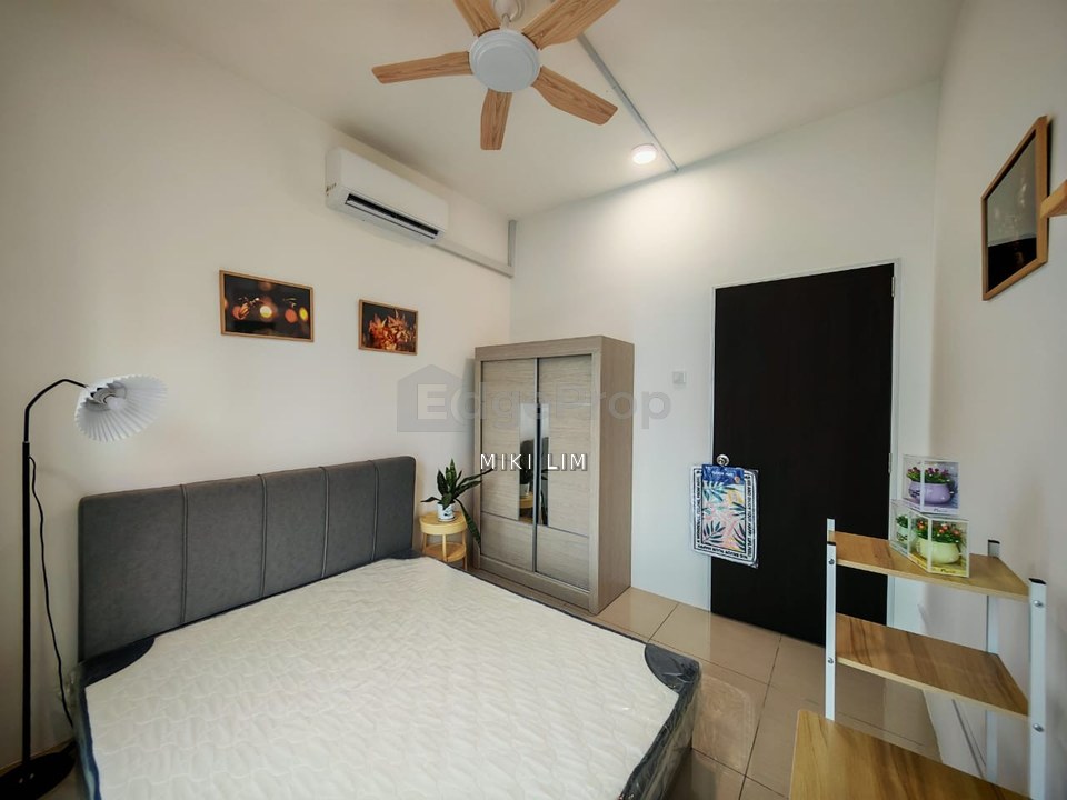  ROOM FOR RENT FULLY FURNISHED SEAVIEW FEMALE ONLY @ BAYAN LEPAS (NEAR QUEENSBAY) PENANG, Penang, Bayan Lepas