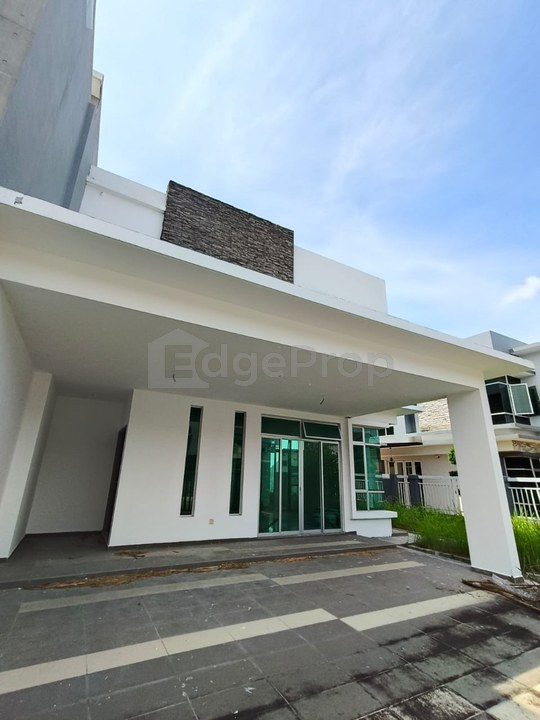 To Sale Jalan utama, Mutiara Rini, JB, Johor, Skudai