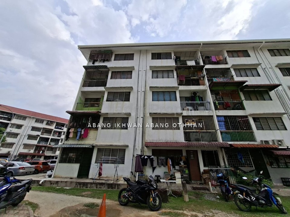 Flat Taman Bunga Negara