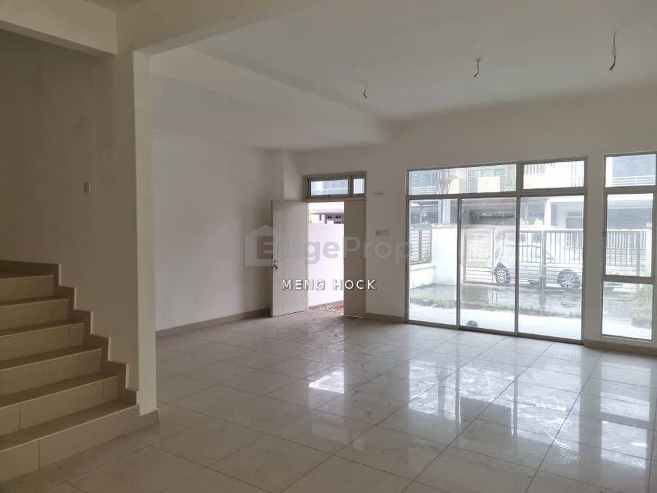 𝗝𝗮𝗹𝗮𝗻 𝗧𝘂𝗮𝗹𝗮𝗻𝗴 , 𝗕𝗮𝗻𝗱𝗮𝗿 𝗣𝘂𝘁𝗿𝗮 𝗞𝘂𝗹𝗮𝗶, Johor, Kulai