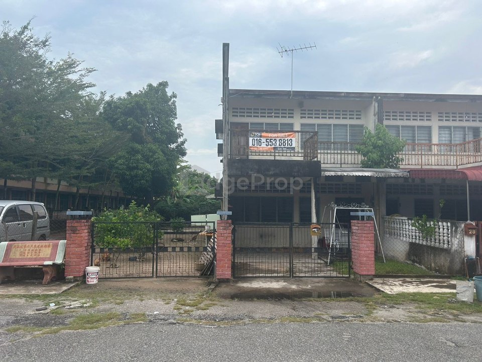 Ayer Tawar New Village