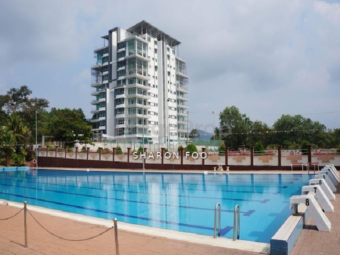 For Sale 3 -Storey Luxury Sky Penthouse in Batu Pahat