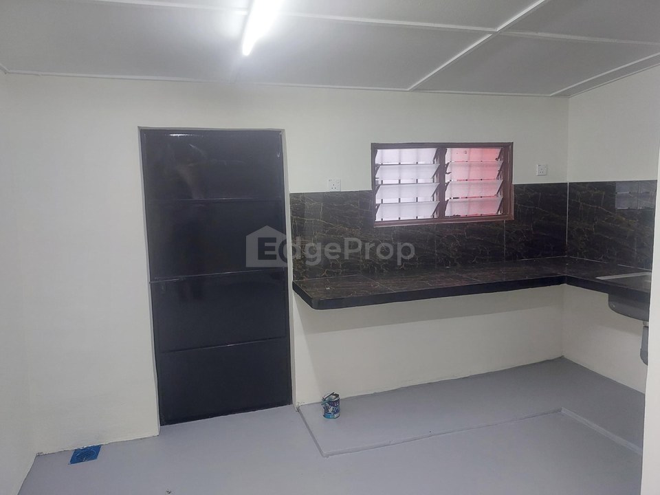 Seksyen 8 Petaling Jaya House 6 Room 22x75 Kitchen Tabletop For Rent, Selangor, Petaling Jaya