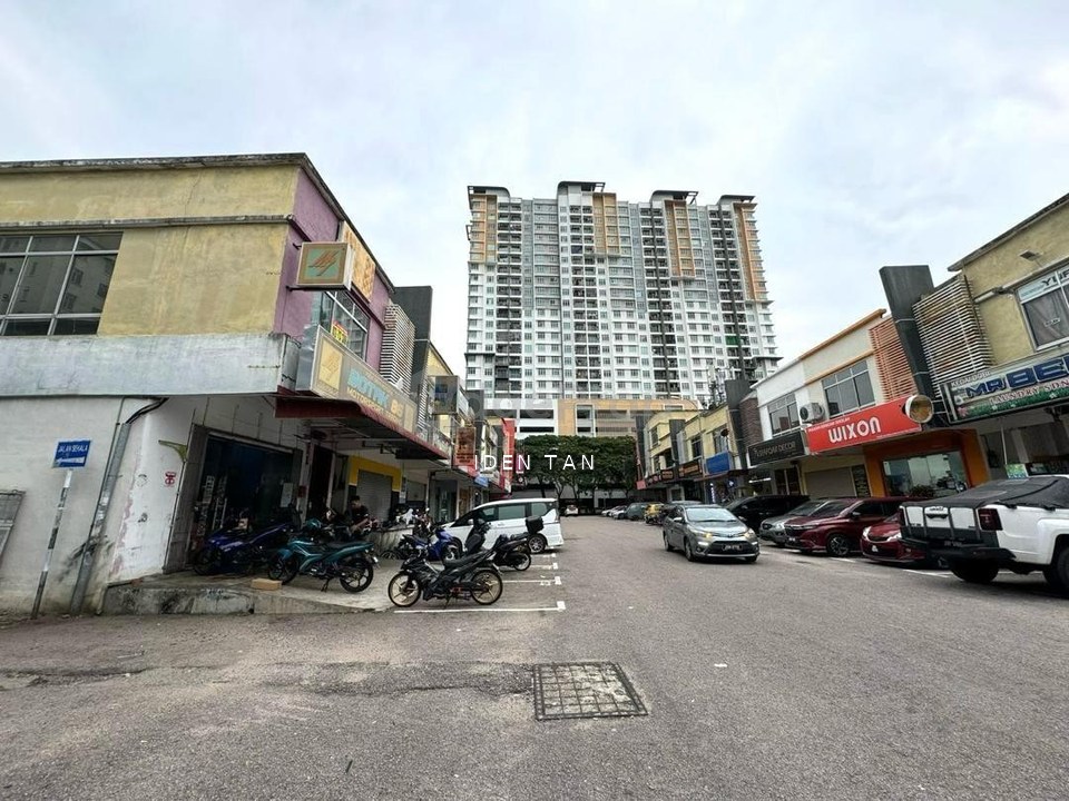 Larkin Double Storey Shop Lot For Sale Near Larkin Height, Larkin Perdana, Larkin Jaya, Kebun Teh, Taman Melodies, Taman Suria, Majidee, Taman Century, Johor, Johor Bahru