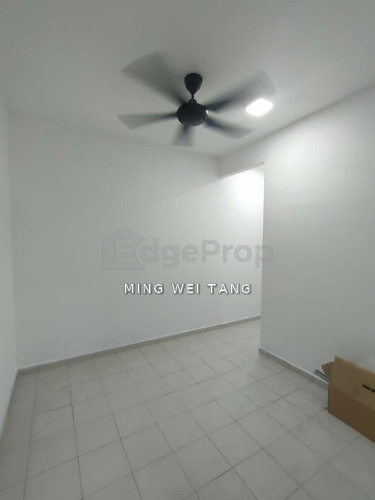 Jln Scientax Jaya, Tmn Scientax Senai Town House Upper Floor For Sale, Johor, Senai