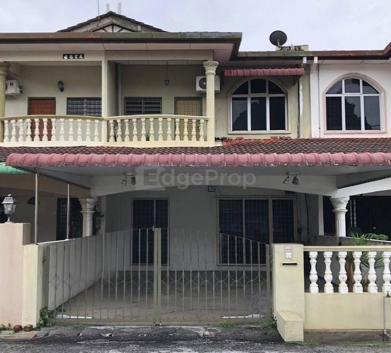 🏠Double Storey House for Sale Ipoh Garden East Taman Perajurit, Perak, Ipoh