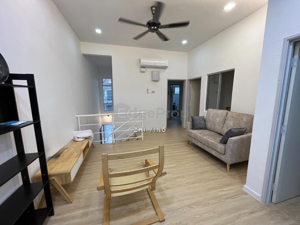 Taman Tasik Puchong Non Bumi Renovated Kitchen Cabinet Well Maintained For Sale, Selangor, Puchong