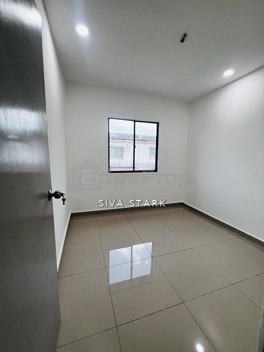Taman Sri Makmur Pontian low cost Double house , Johor, Segamat