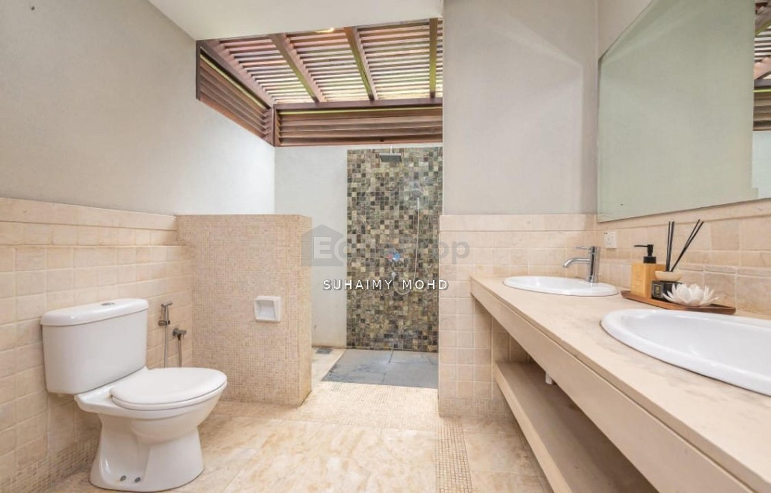 2 and half Storey Bungalow @ Damansara Heights for Sale, Kuala Lumpur, Damansara Heights
