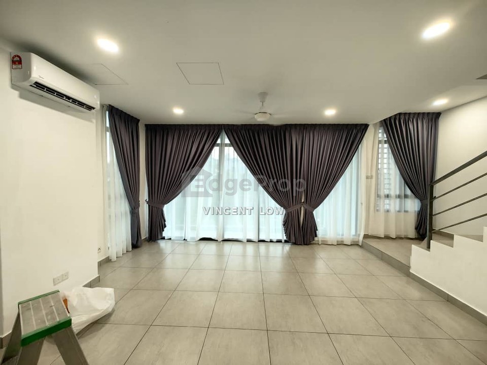 Laguna Residences SS7 Petaling Jaya Duplex Townhouse For Sale, Lake Facing Fully Furnished, Selangor, Petaling Jaya
