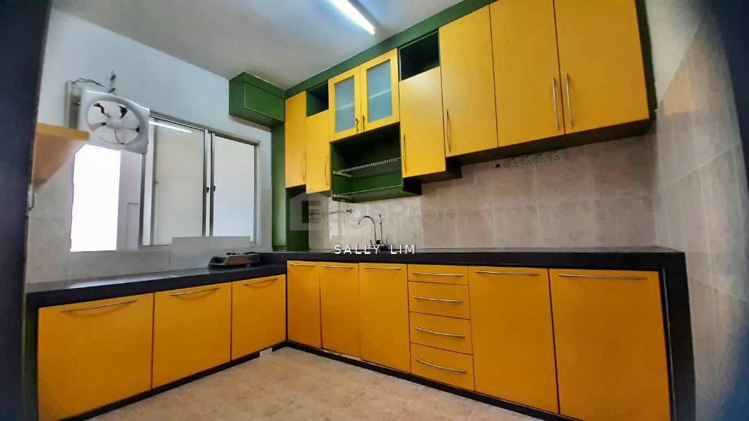 Taman Rinting Masai Low Cost Flat Corner Unit For Sale, Johor, Masai